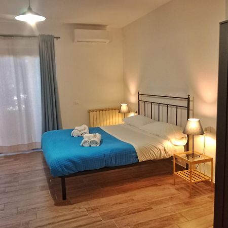Brezza Marina Studios Montesilvano Marina Kültér fotó