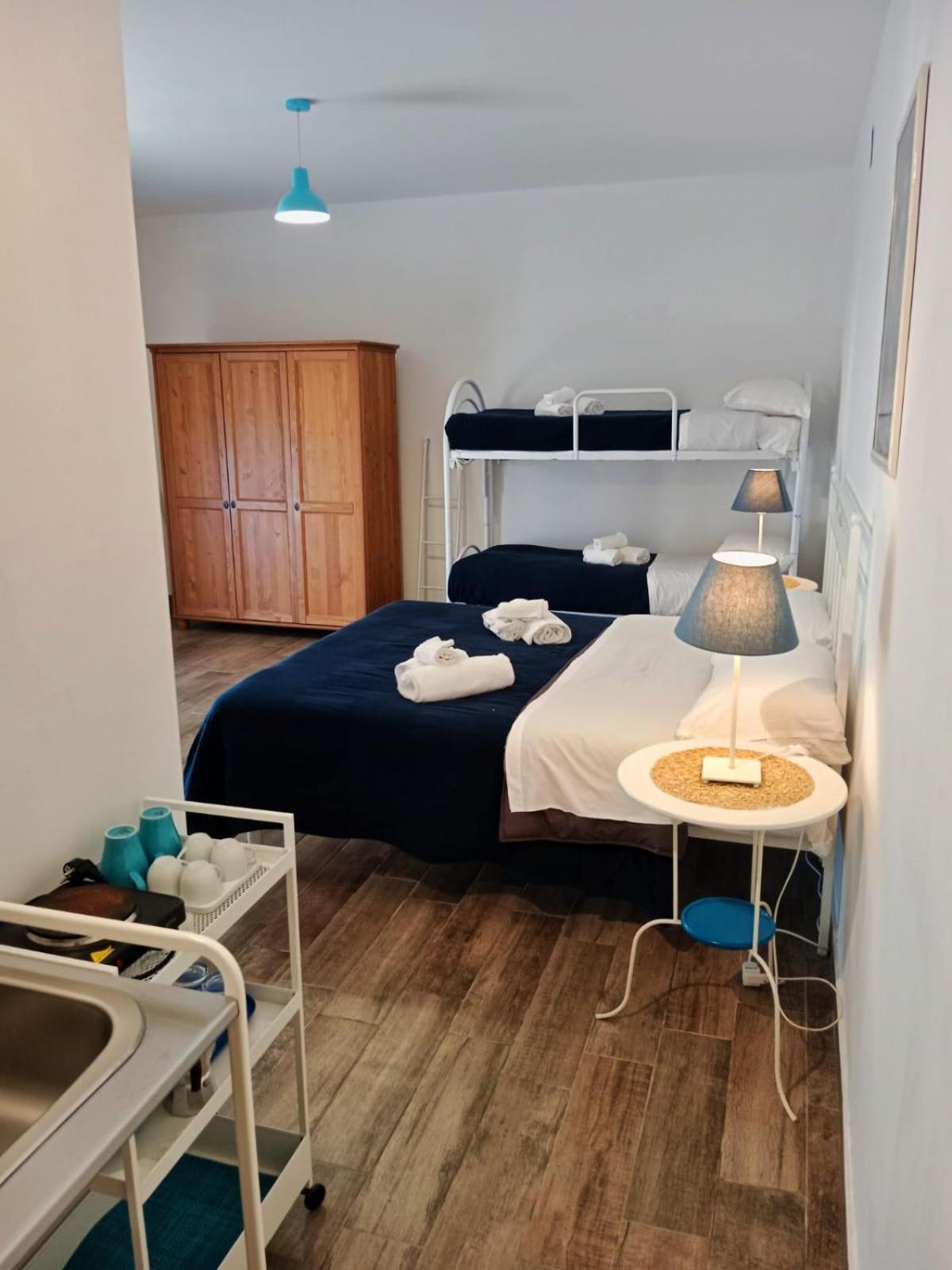 Brezza Marina Studios Montesilvano Marina Kültér fotó