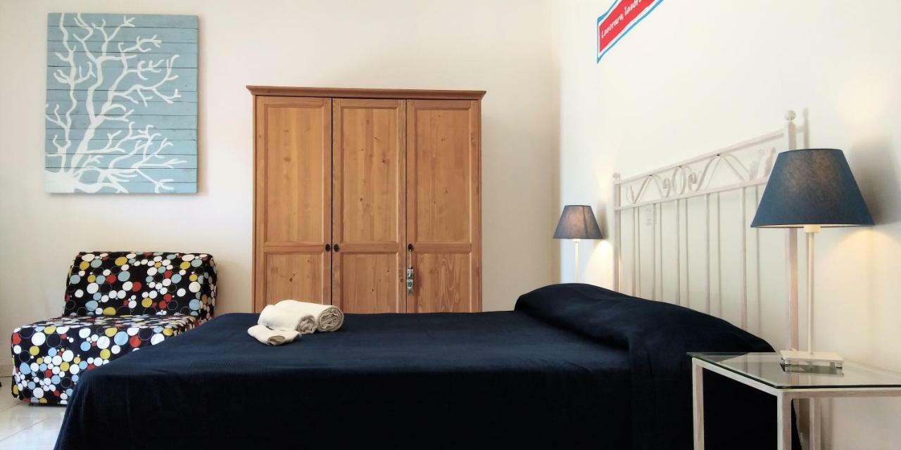 Brezza Marina Studios Montesilvano Marina Kültér fotó